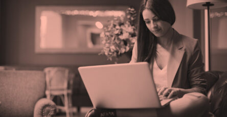 A person reading the best alternatives to Guru article.