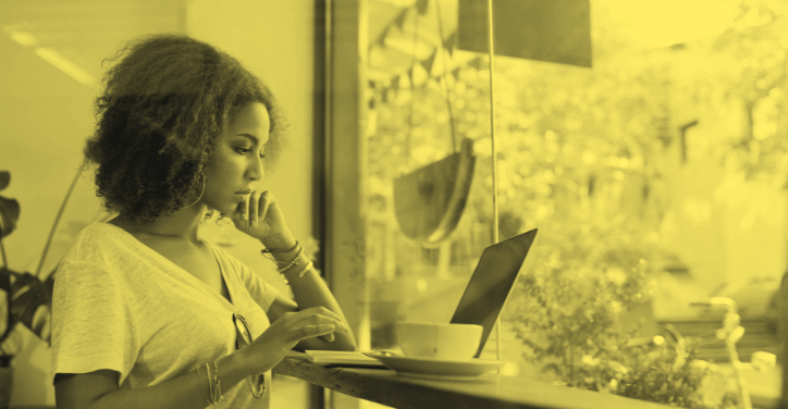 A woman discovering the different types of freelancers.