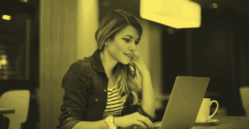 What does a social media manager do?