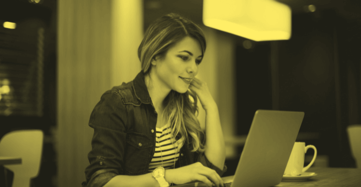 What does a social media manager do?