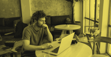 SEO freelancer working on his computer.